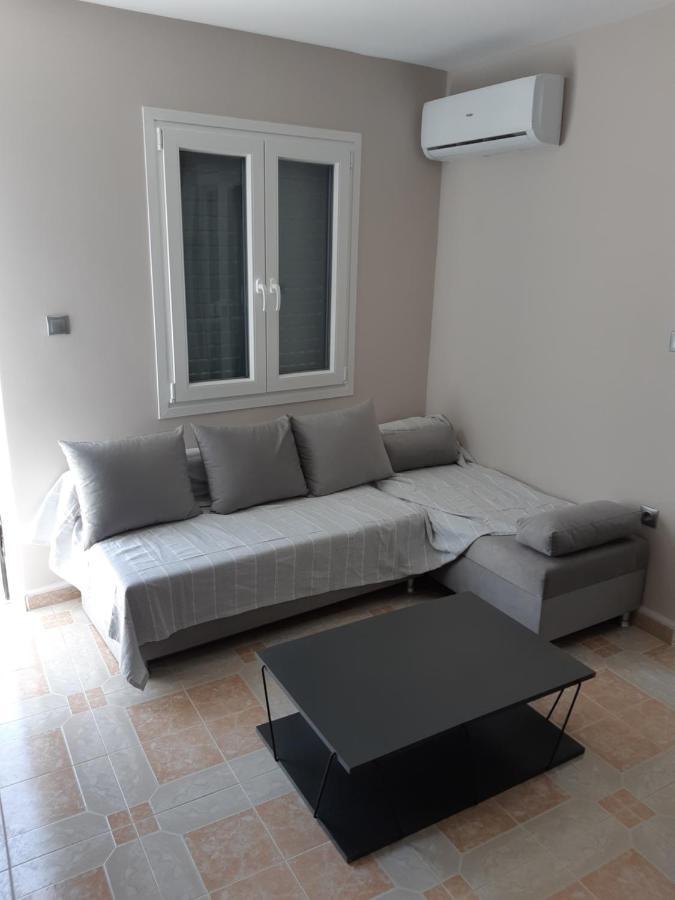 Α Peaceful Nest Apartamento Volímai Exterior foto