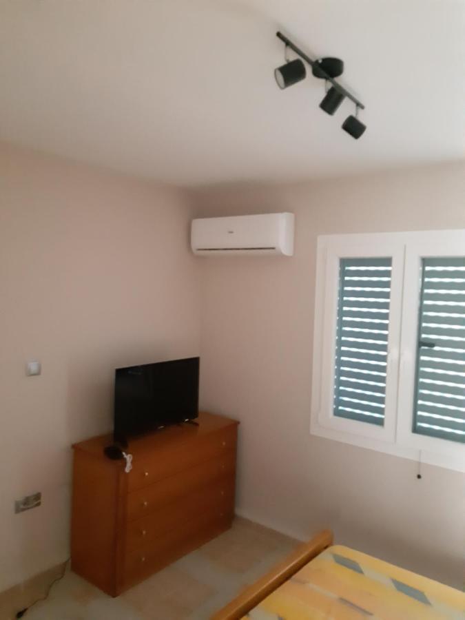 Α Peaceful Nest Apartamento Volímai Exterior foto